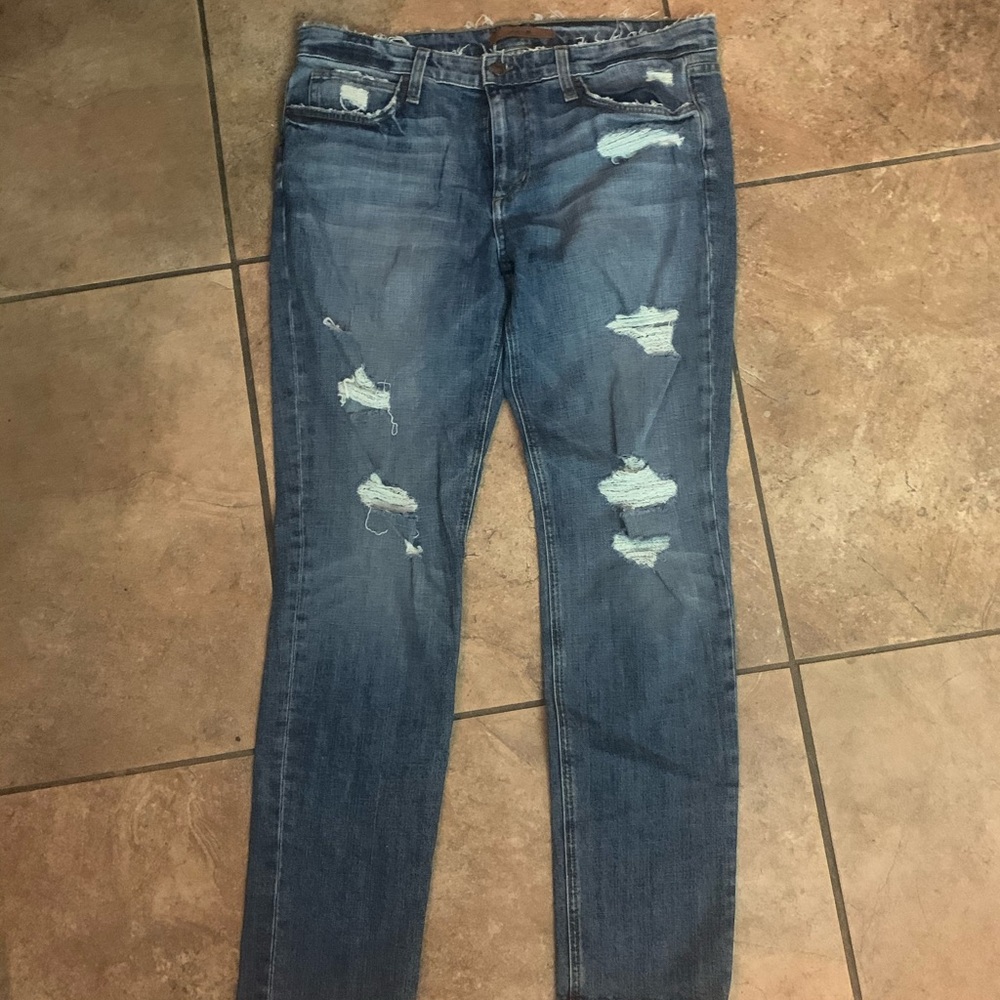 Joe’s Boyfriend Slim Jean Distressed